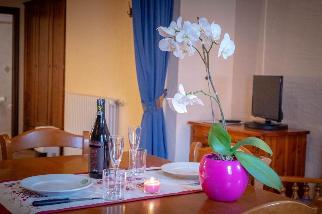 Family Apartments Le Chalet Champoluc Esterno foto