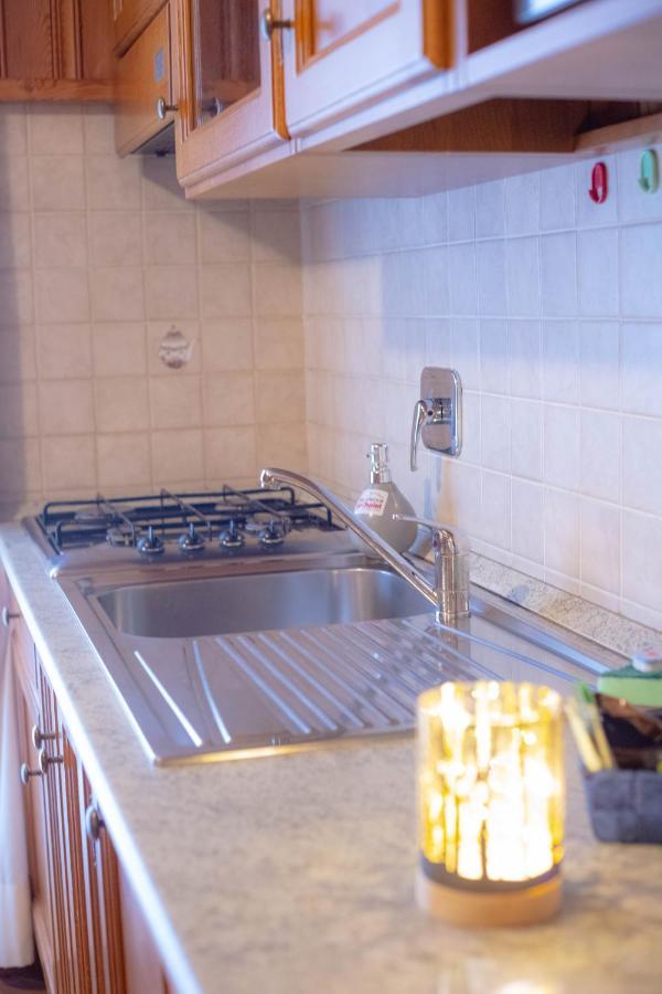 Family Apartments Le Chalet Champoluc Esterno foto