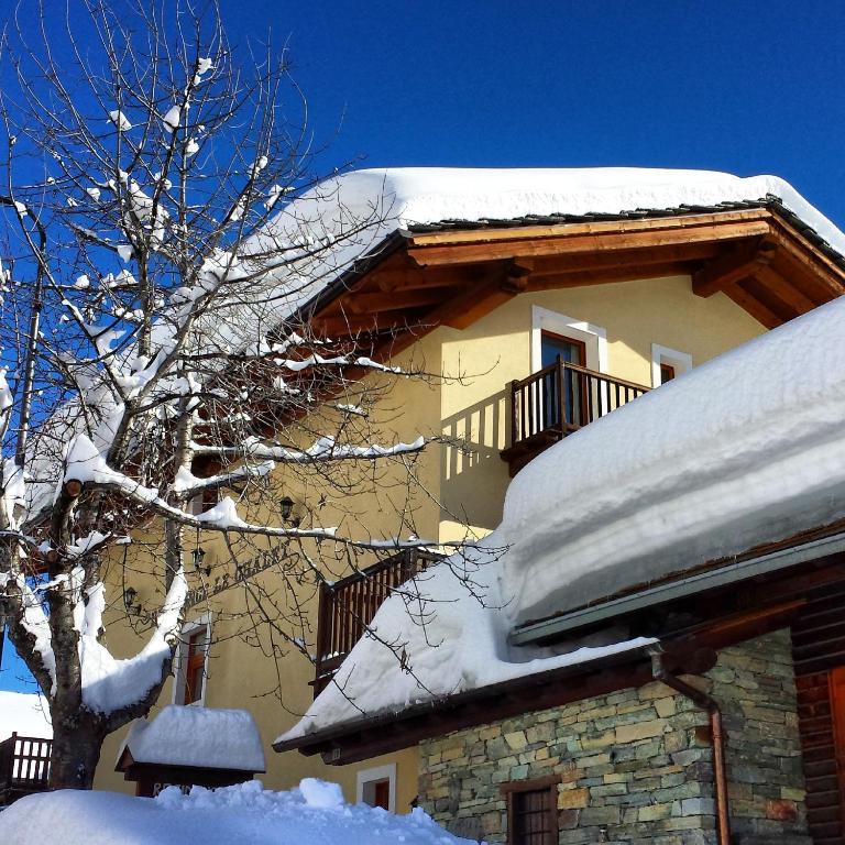 Family Apartments Le Chalet Champoluc Esterno foto
